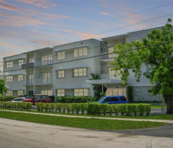 Brynwood condominium building exterior inspected for restoration engineering and recertification services in Florida